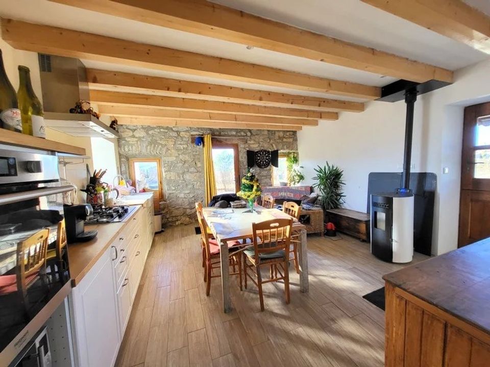 Villa i Saint-Paul-le-Jeune, Ardeche - bilde 4