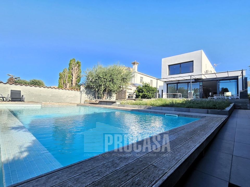 Villa i Empuriabrava, Gerona - foto 1
