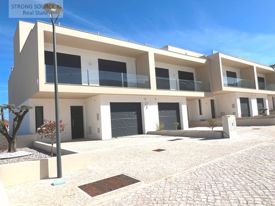 Rækkehus i Lourinha, Lisbon - foto 3