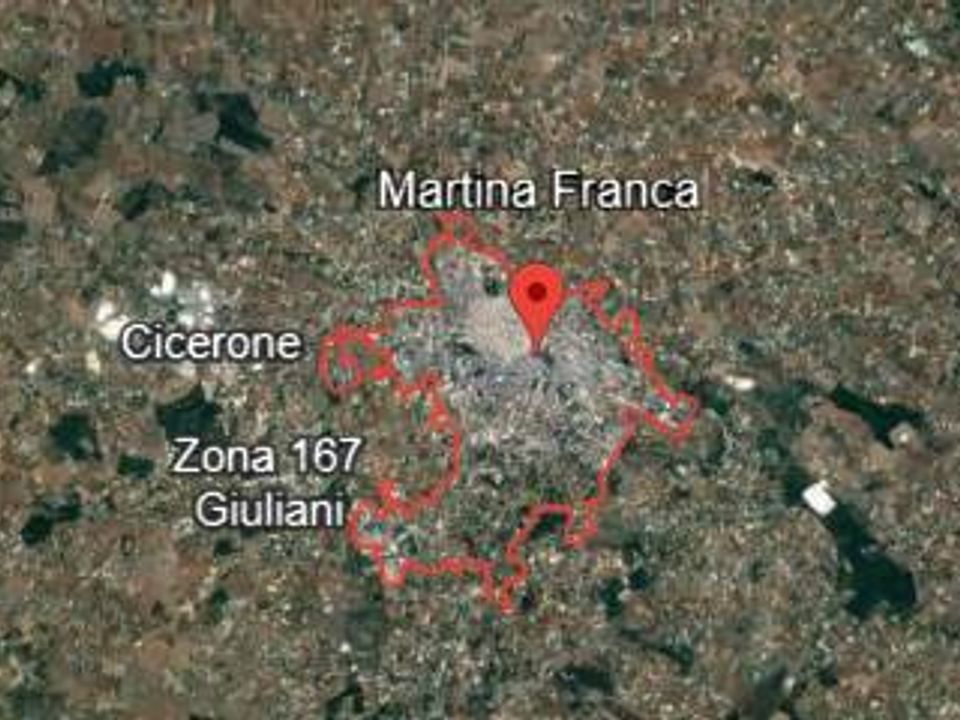 Erhvervsejendom i Martina Franca, Taranto - foto 1