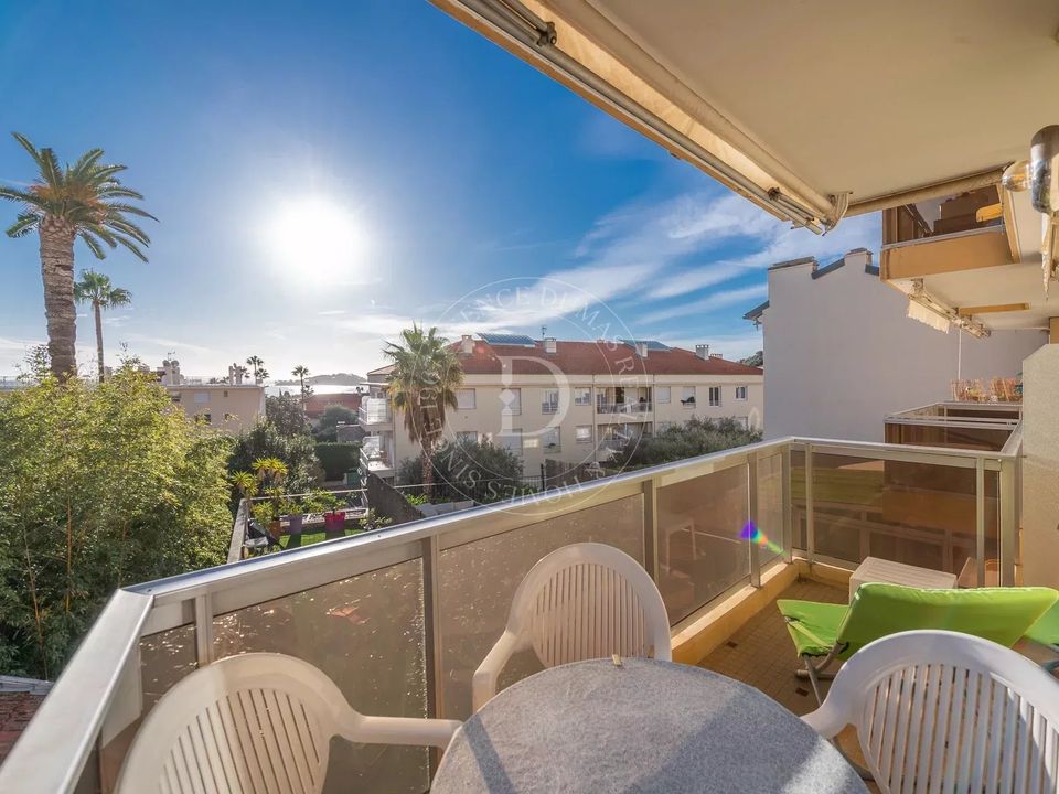 Lejlighed i Beaulieu-sur-Mer, Alpes-Maritimes - foto 1