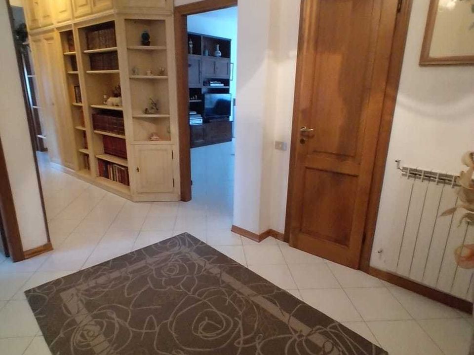 Lejlighed i Carrara, Massa and Carrara - foto 3