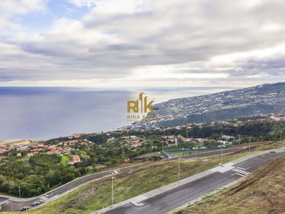 Helårsgrund i Santa Cruz, Madeira - foto 2