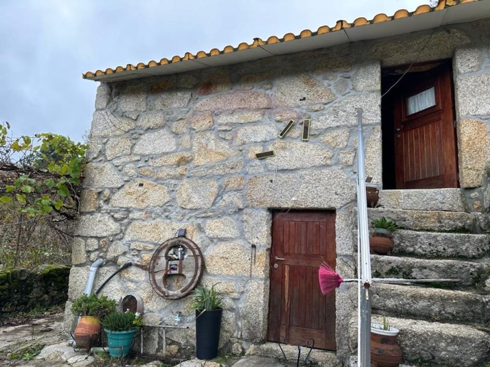 Helårsgrund i Arcos de Valdevez, Viana do Castelo - foto 1