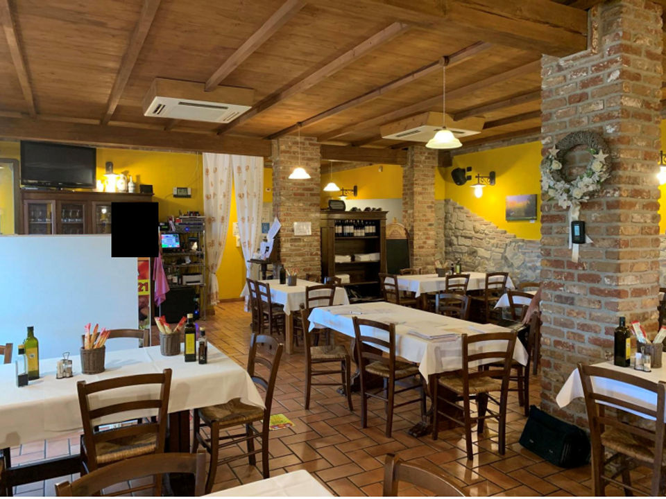 Commercial property in Roncofreddo, Forli-Cesena - photo 1
