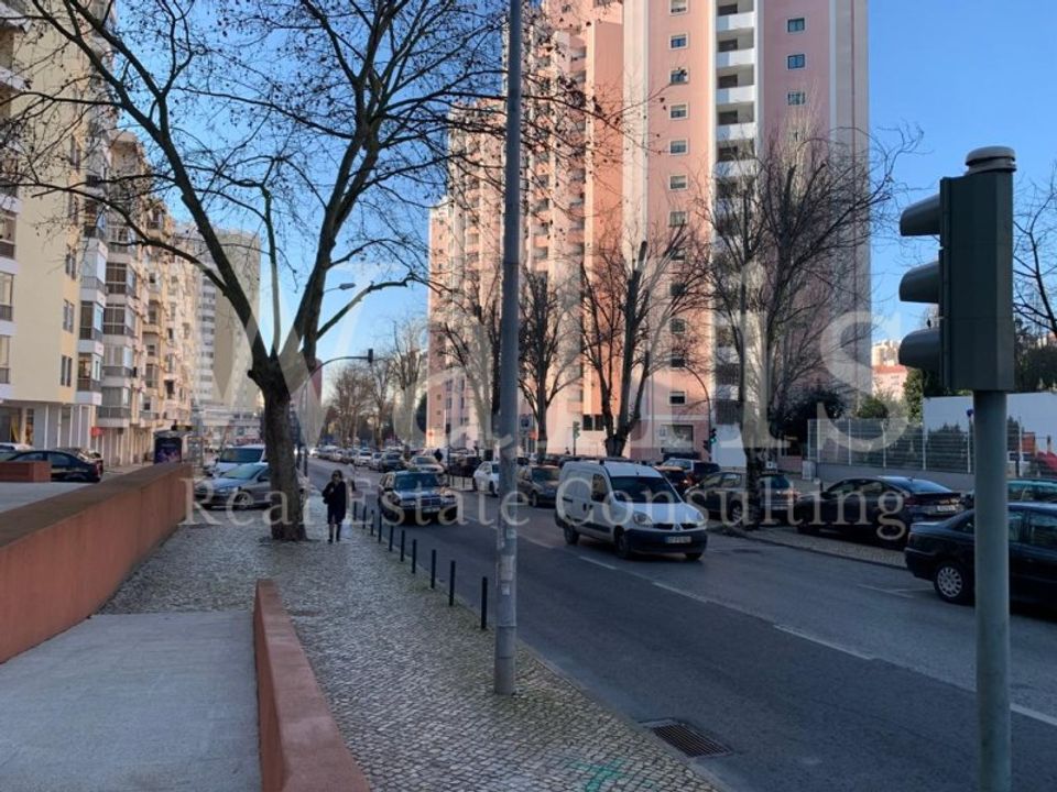 Erhvervsejendom i Alges, Lisbon - foto 5
