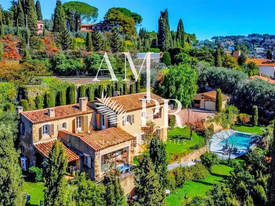 Villa i Mougins, Alpes-Maritimes - foto 1
