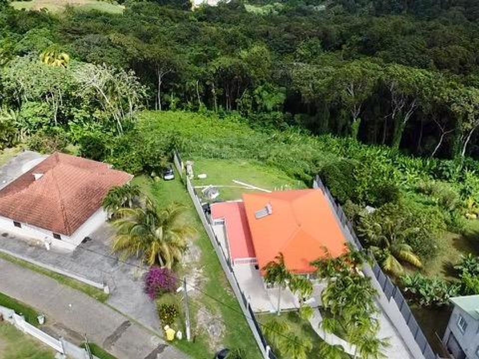 Helårsgrund i Riviere-Salee, Martinique - foto 3