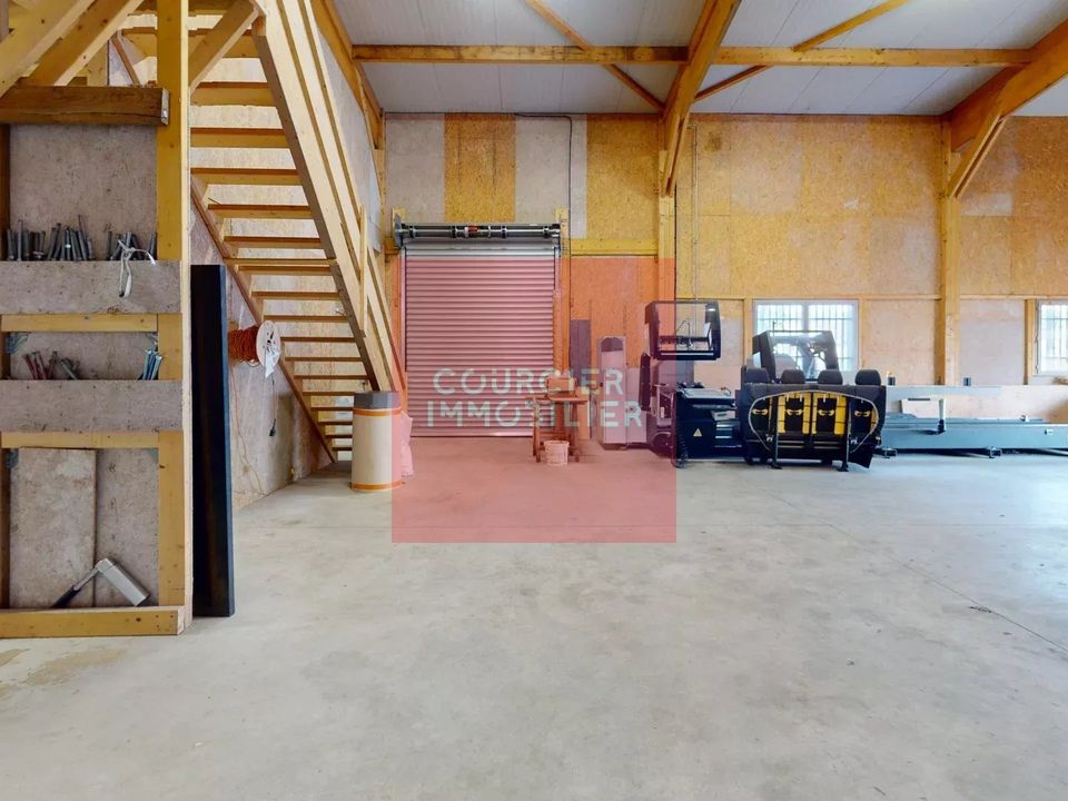 Commercial property in Coignières, Yvelines - photo 3