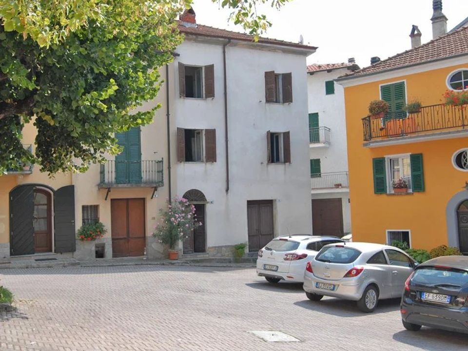 Landejendom i Monesiglio, Cuneo - foto 1