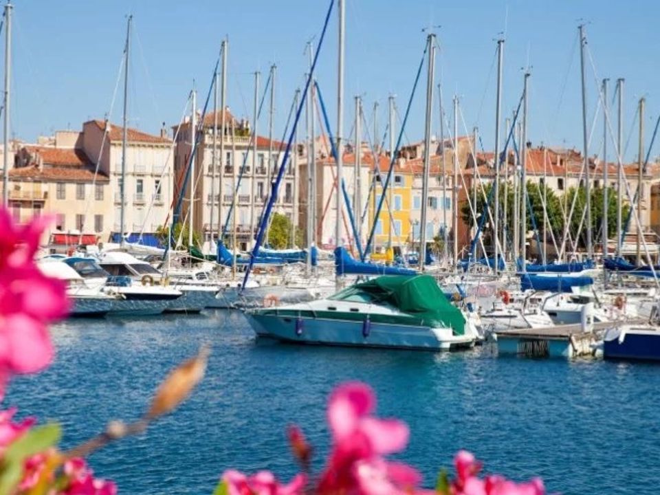 Lejlighed i La Ciotat, Bouches-du-Rhone - foto 1
