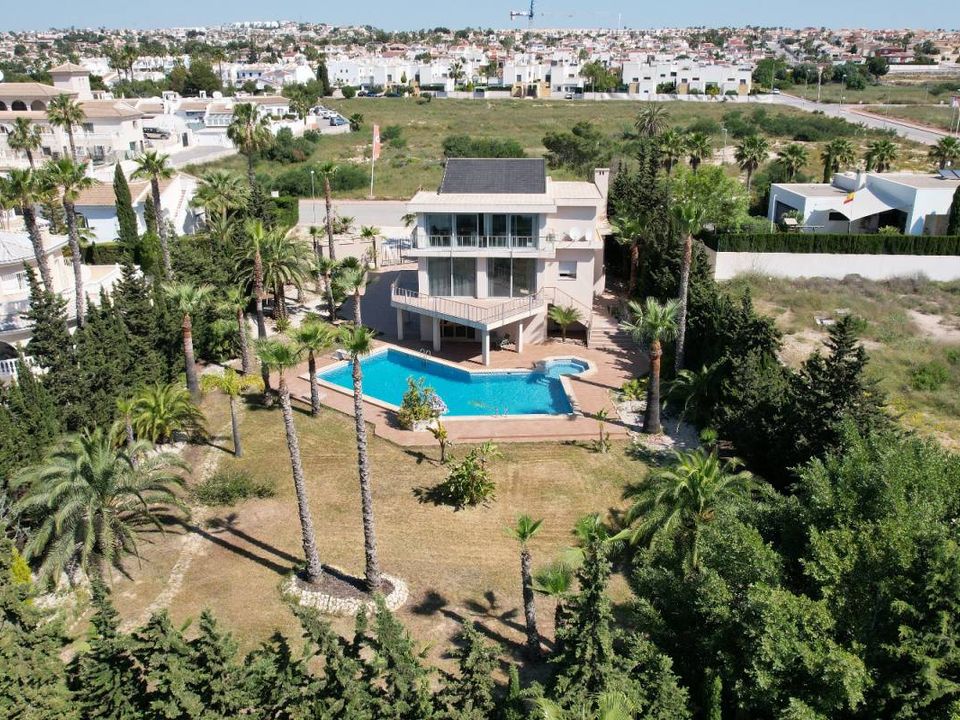 Villa i Ciudad Quesada, Alicante - foto 1