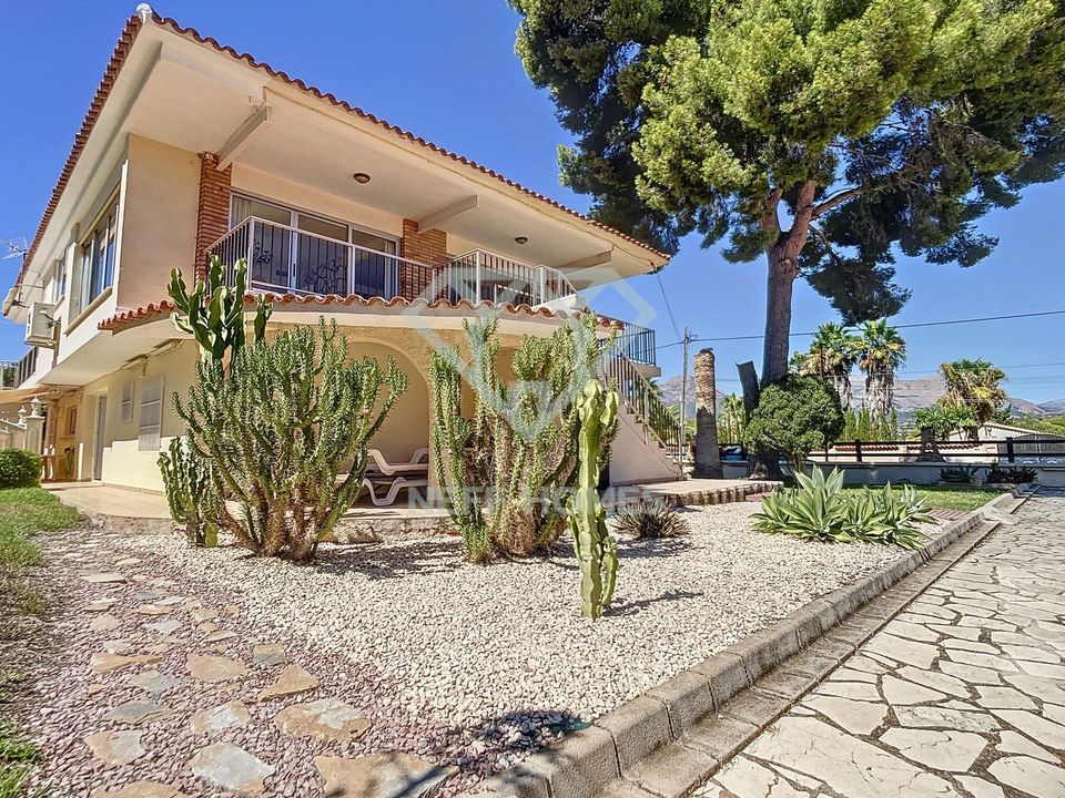 Villa i Alfaz del Pi, Alicante - foto 3