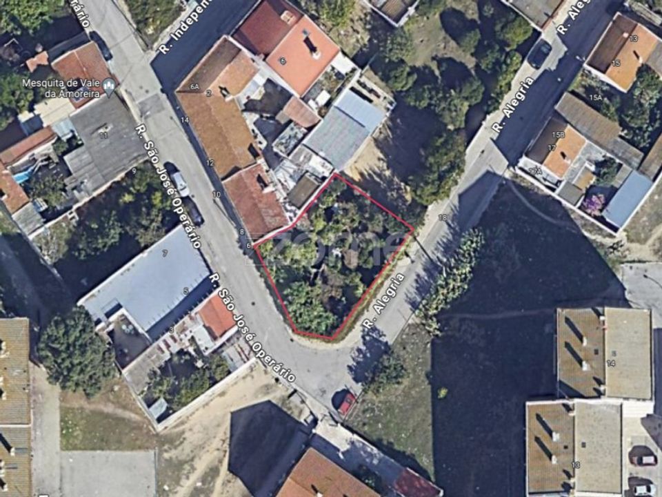 Helårsgrund i Baixa da Banheira, Setubal - foto 1