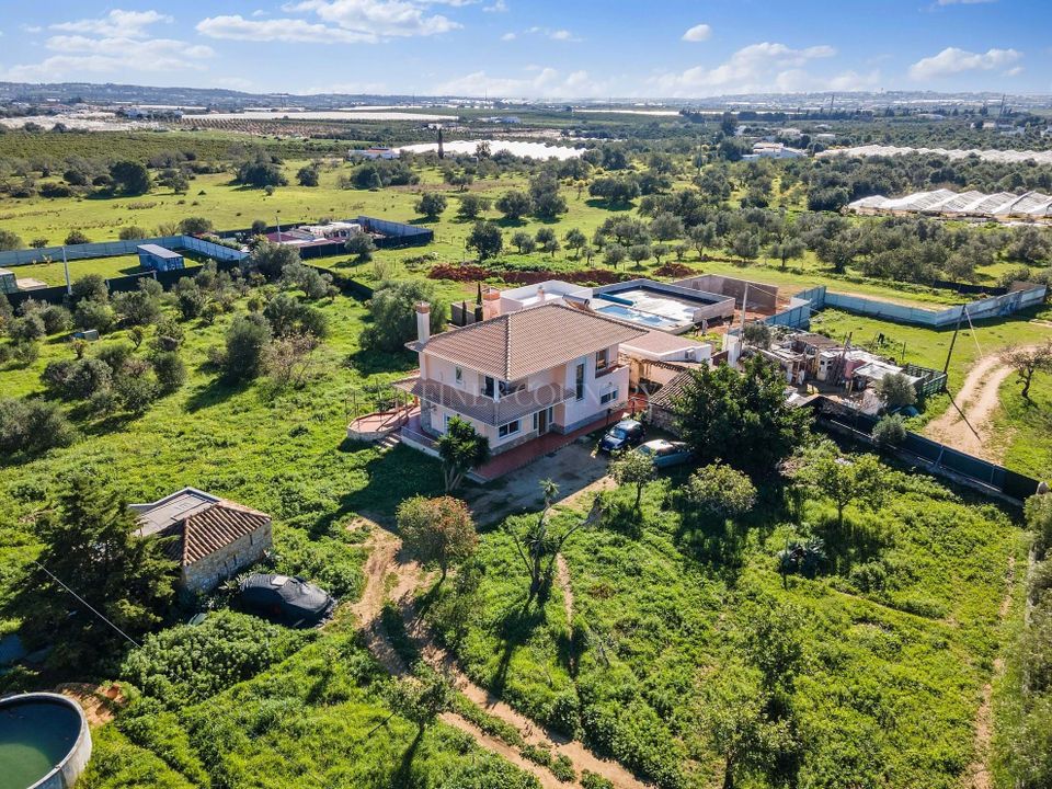 Villa i Santa Barbara de Nexe, Faro - foto 1