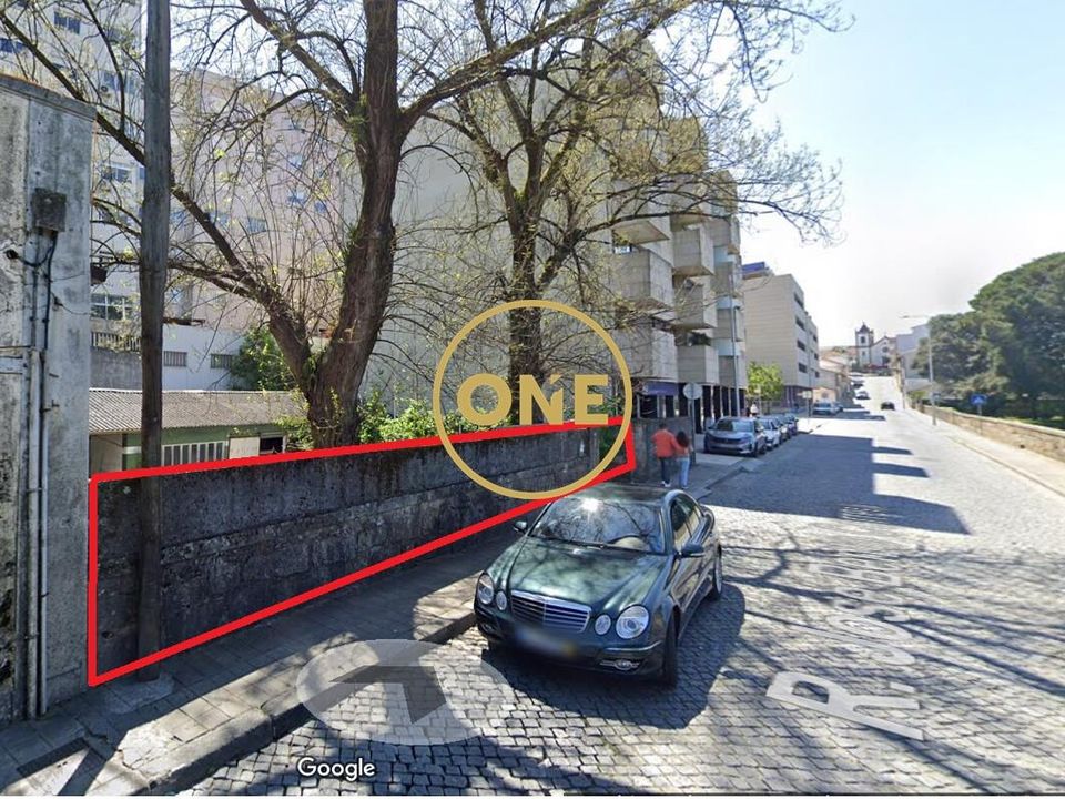 Helårsgrund i Santo Tirso, Porto - foto 1