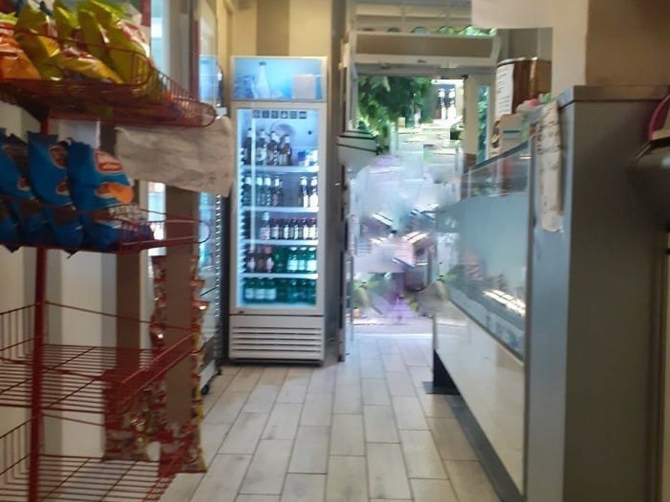 Erhvervsejendom i Carrara, Massa and Carrara - foto 4