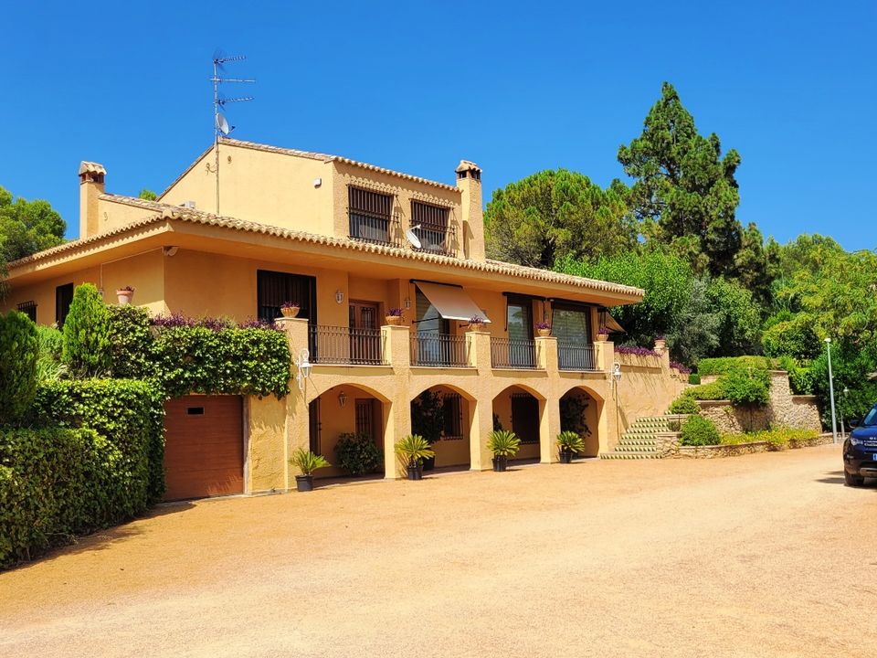 Villa i Ontinyent, Valencia - foto 1