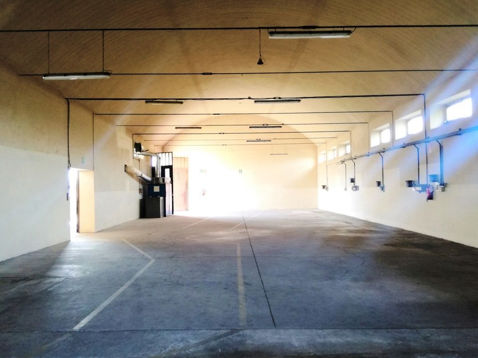 Erhvervsejendom i Pezzana, Vercelli - foto 2