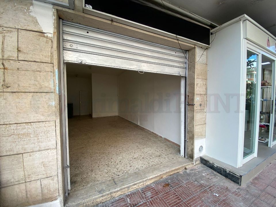 Erhvervsejendom i Giugliano in Campania, Naples - foto 4