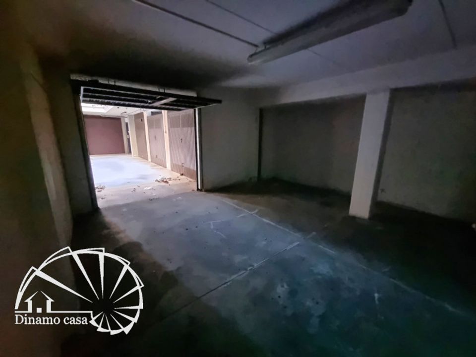 Garasje i Prato, Prato - bilde 4