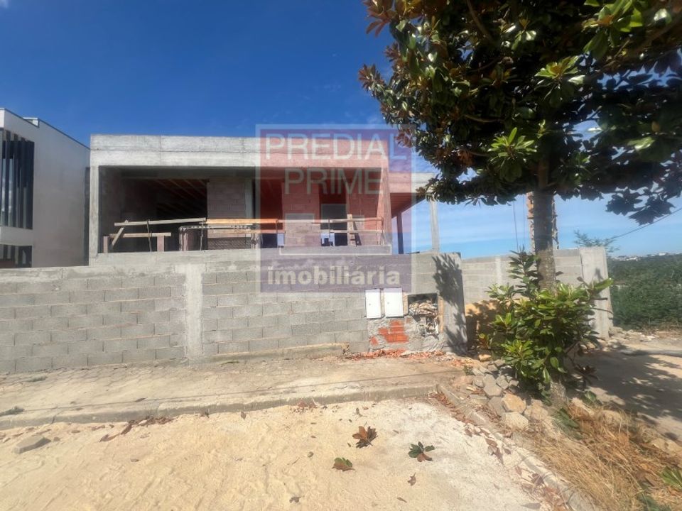 Byhus i Nogueira do Cravo e Pindelo, Aveiro - foto 4