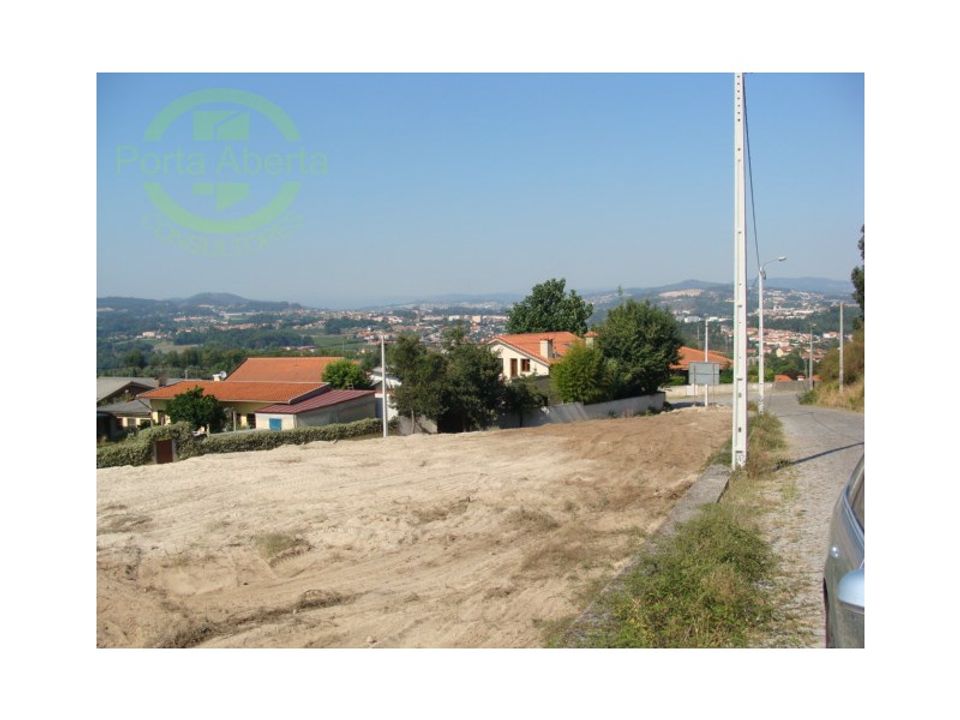 Helårsgrund i Rebordoes, Porto - foto 1