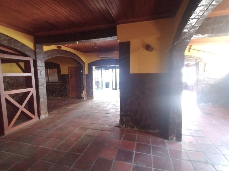 Erhvervsejendom i Caldas da Rainha, Leiria - foto 5