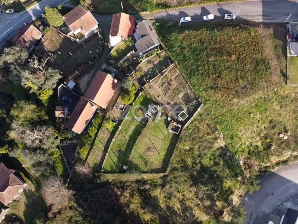Helårsgrund i Povoa de Lanhoso, Braga - foto 1