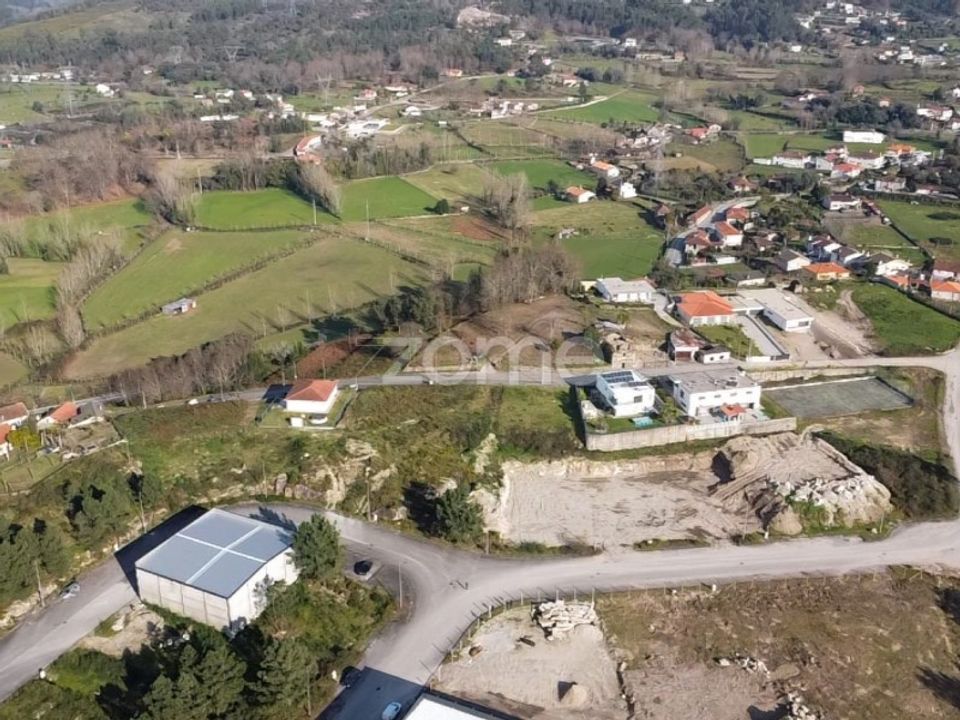 Helårsgrund i Povoa de Lanhoso, Braga - foto 1