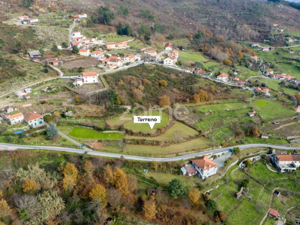 Helårsgrund i Santa Marinha do Zezere, Porto - foto 4