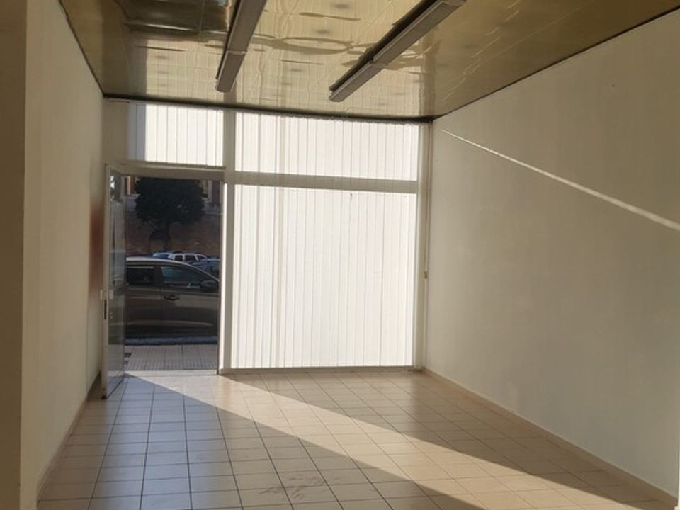 Erhvervsejendom i Civitanova Marche, Macerata - foto 1