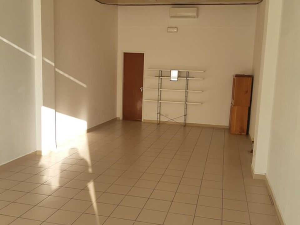 Erhvervsejendom i Civitanova Marche, Macerata - foto 5