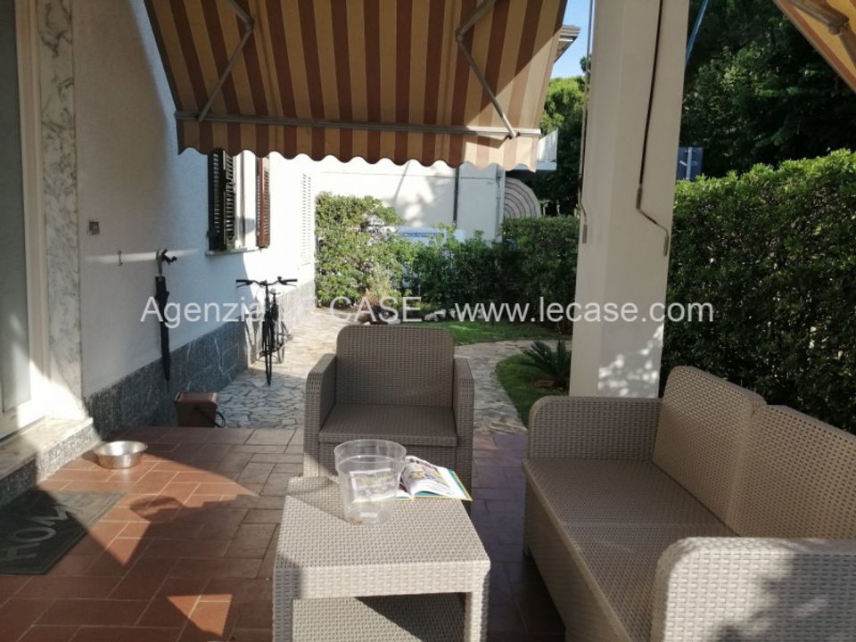 Villa i Forte dei Marmi, Lucca - bilde 1