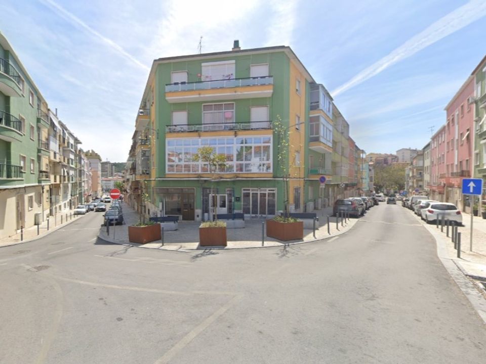 Erhvervsejendom i Odivelas, Lisbon - foto 1