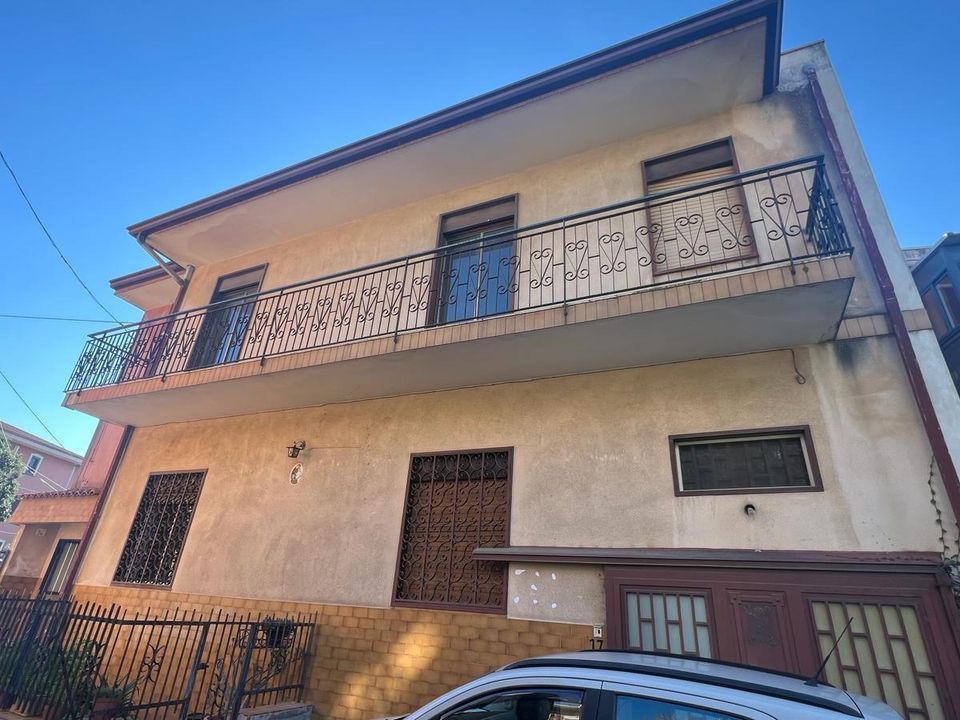 Villa - Tremestieri Etneo, Catania - photo 4