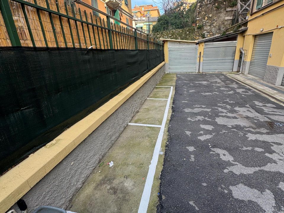 Garage i Genoa, Genoa - foto 4