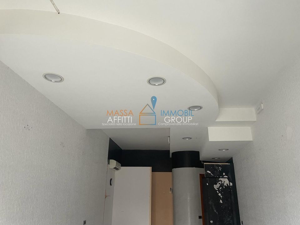 L'establiment comercial a Massa, Massa and Carrara - foto 2