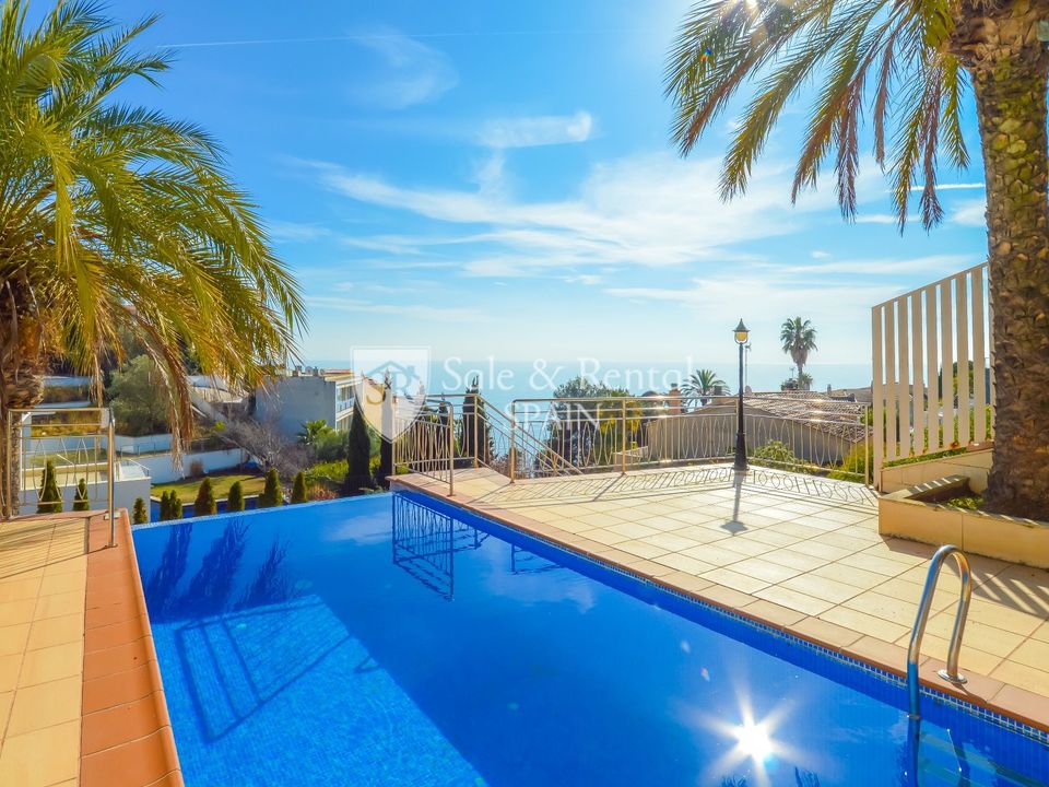 Villa i Lloret De Mar, Gerona - foto 1