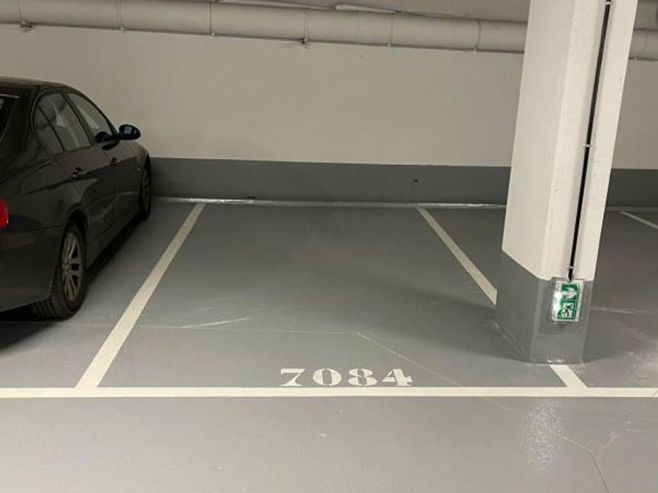 Parkeringsplads i Asnières-sur-Seine, Hauts-de-Seine - foto 1