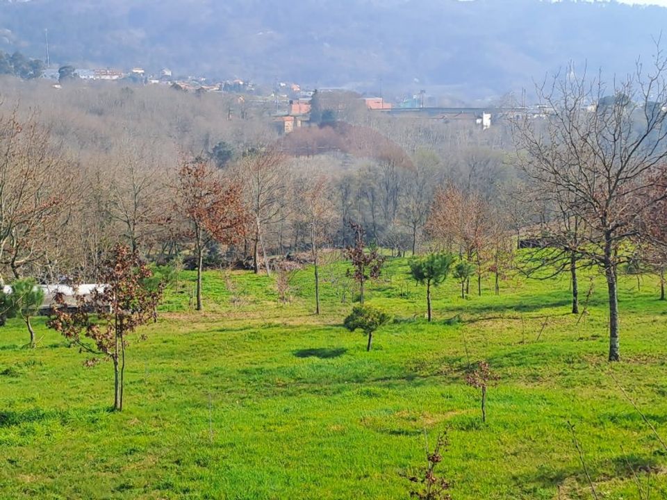 Helårsgrund i Arcos de Valdevez, Viana do Castelo - foto 1