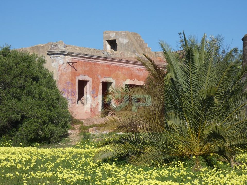 Helårsgrund i Quelfes, Faro - foto 1