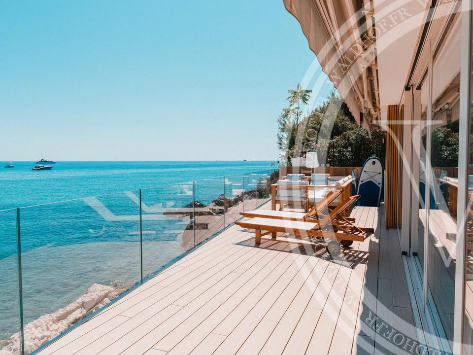 Villa i Roquebrune-Cap-Martin, Alpes-Maritimes - foto 1