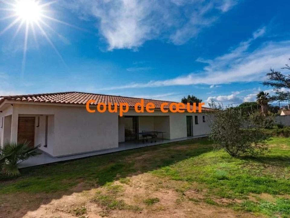 Villa i Sainte-Lucie de Porto-Vecchio, Corse-du-Sud - foto 1