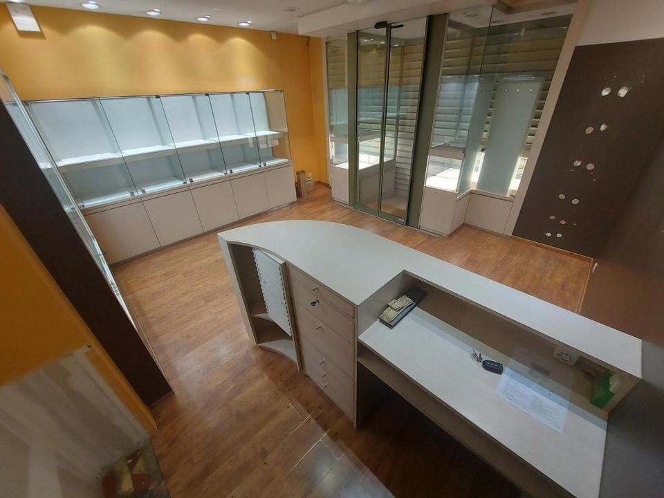 Erhvervsejendom i Maisons-Laffitte, Yvelines - foto 2