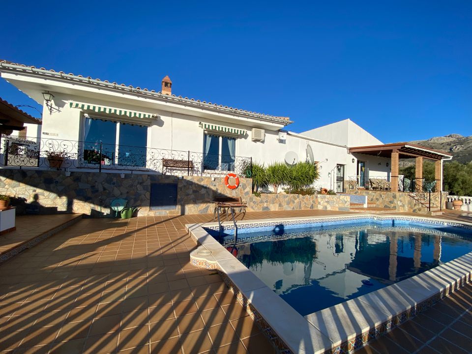 Villa i Villanueva Del Trabuco, Malaga - foto 3