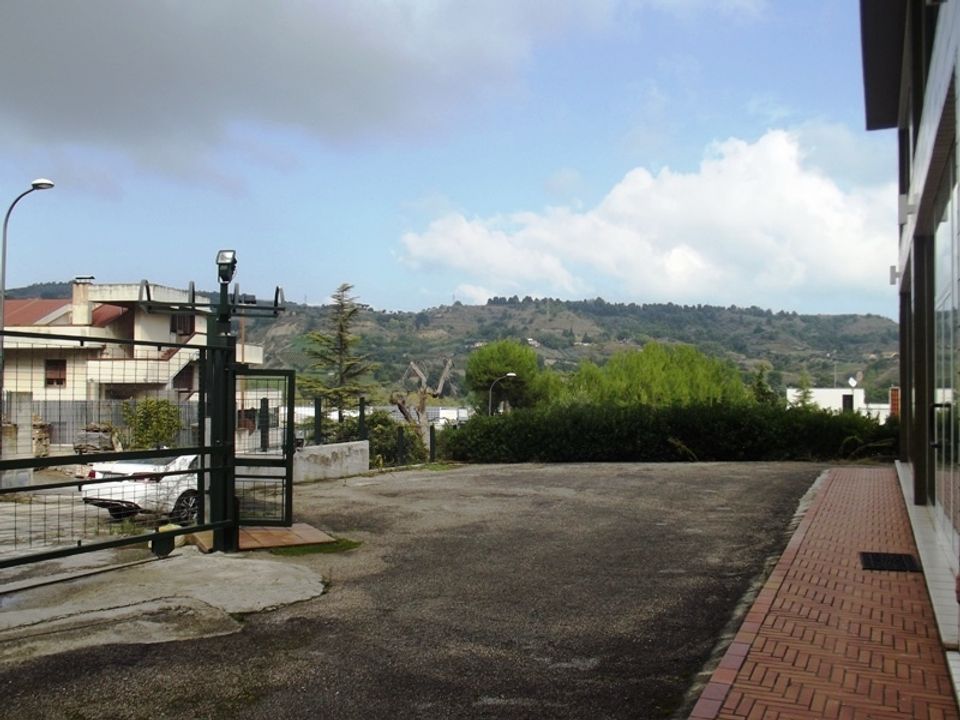 Erhvervsejendom i Acquaviva Picena, Ascoli Piceno - foto 1
