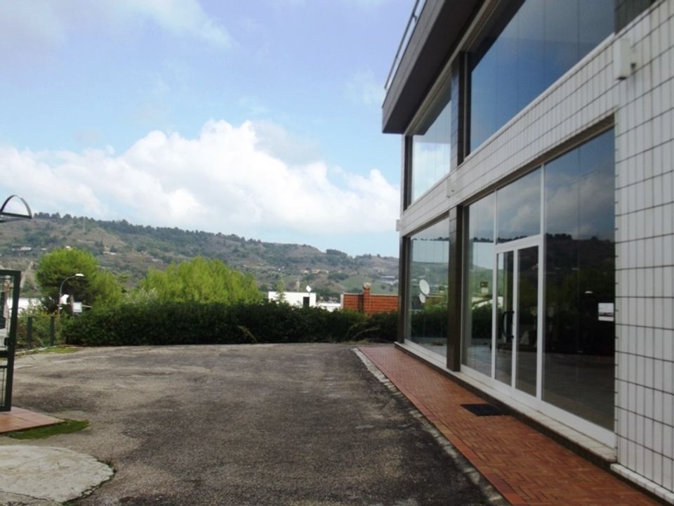 Erhvervsejendom i Acquaviva Picena, Ascoli Piceno - foto 2