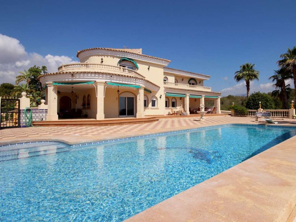 Villa i Alfaz del Pi, Alicante - foto 1