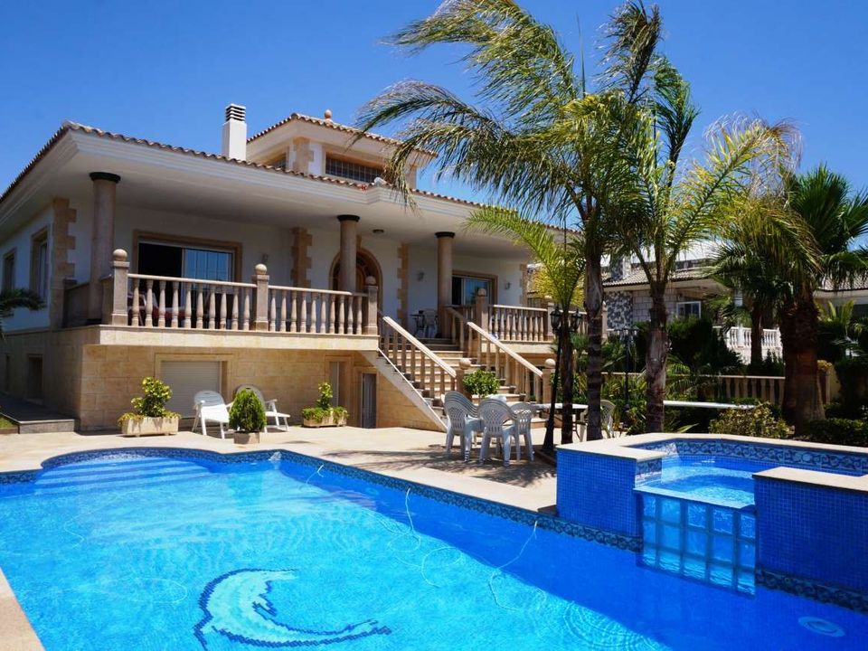 Villa i Alfaz del Pi, Alicante - foto 1